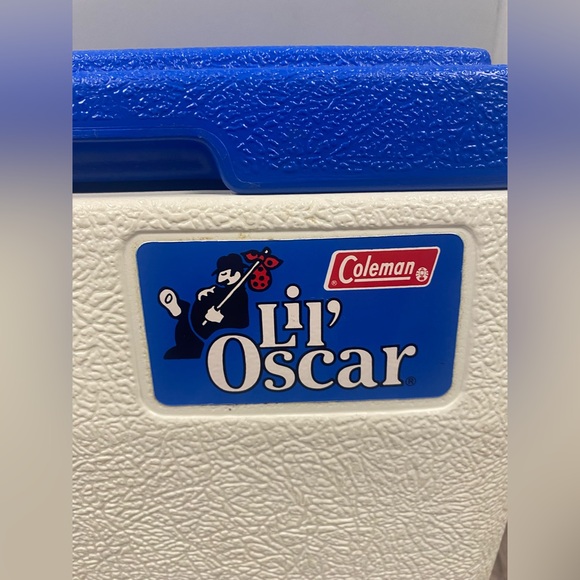 Vintage Coleman Lil’ Oscar 8 Qt. Cooler 5272 White Blue Lid 1985 Made In U.S.A - Picture 2 of 11
